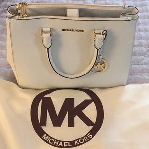 White Michael Kors Bag